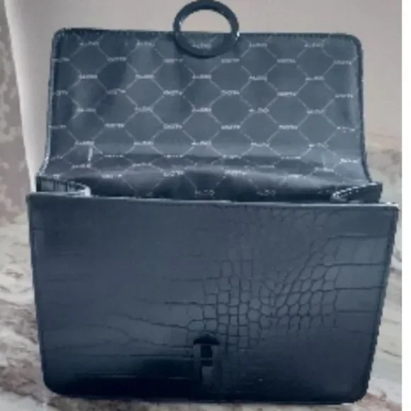Elegant ALDO Black Croc Handbag/Crossbody - Picture 9 of 12
